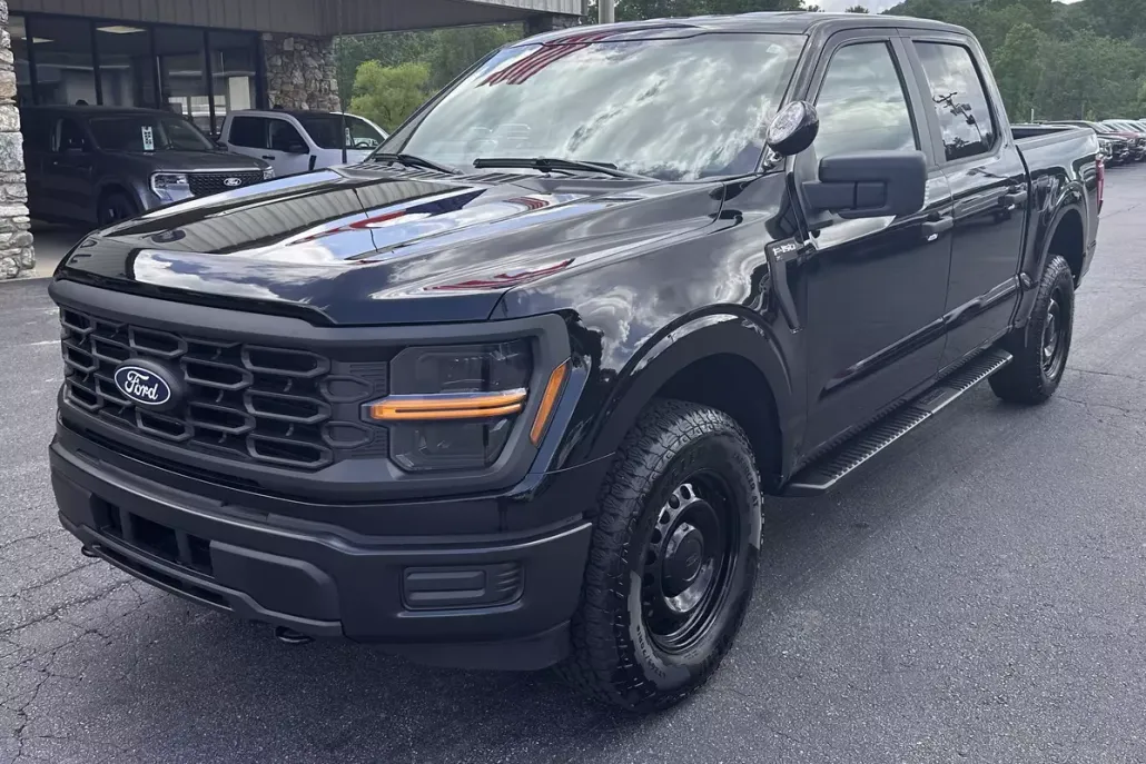 2024 Ford F-150 XL photo 1