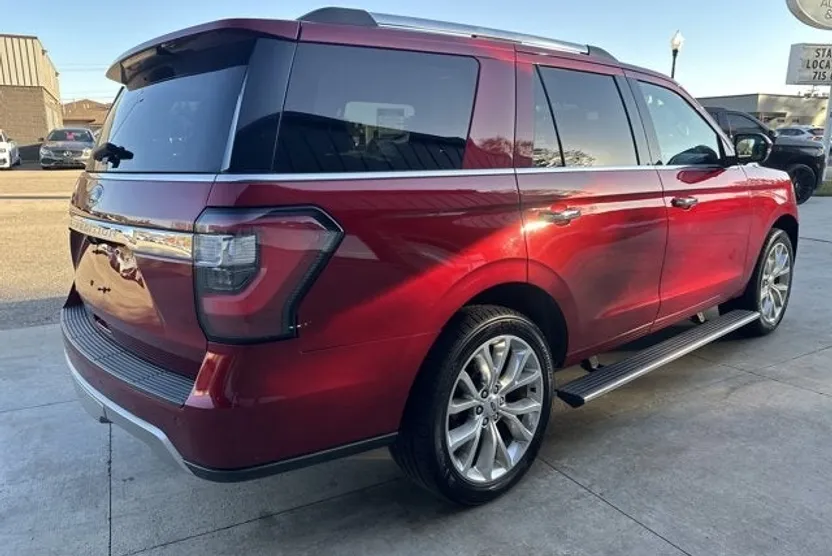 2018 Ford Expedition Limited photo 1
