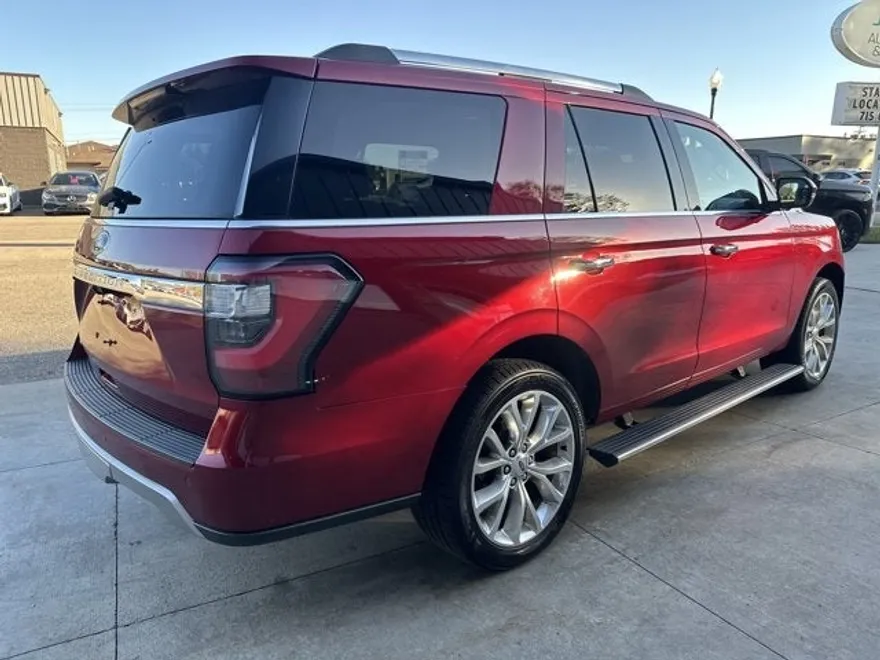 2018 Ford Expedition Limited photo 1