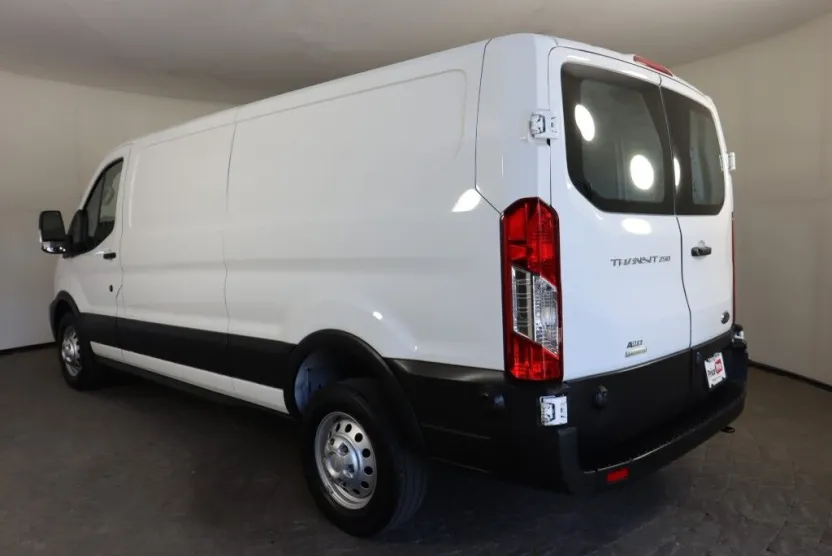 2022 Ford Transit Cargo Van photo 1