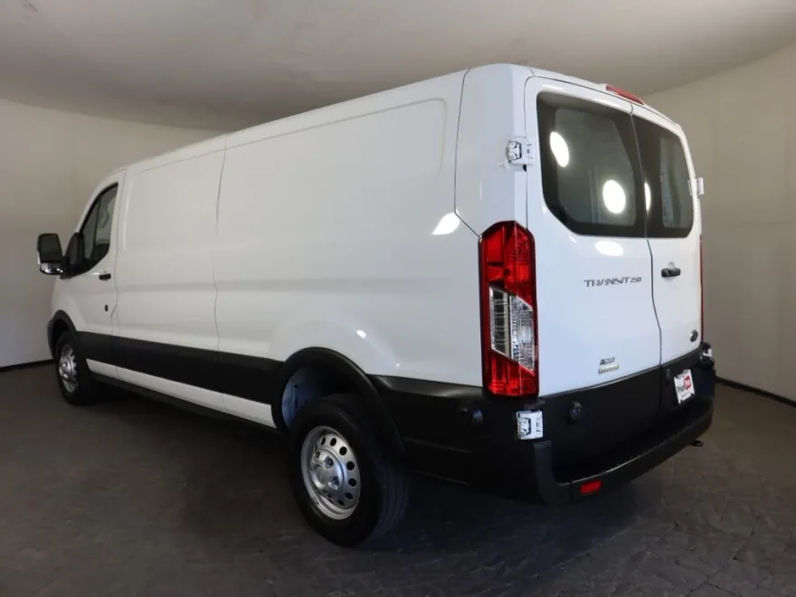 2022 Ford Transit Cargo Van photo 1