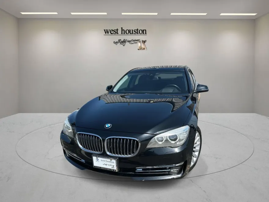 2013 Bmw 740Li Sedan photo 1