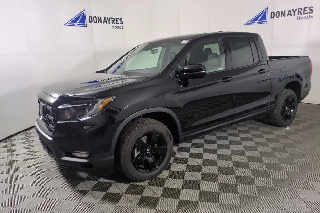 2026 Honda Ridgeline Black Edition photo 1