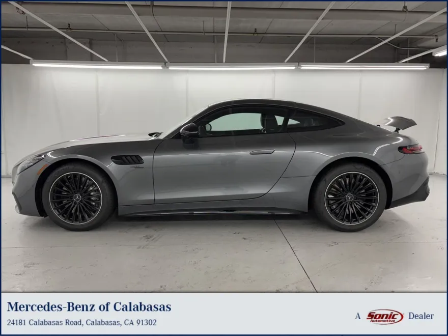 2025 Mercedes Benz AMG GT photo 1