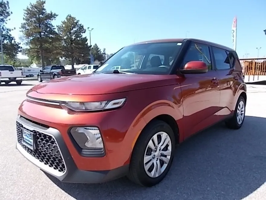 2022 Kia Soul LX photo 1