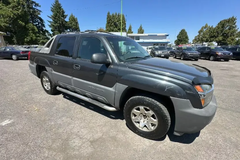 2005 Chevrolet Avalanche LT photo 1