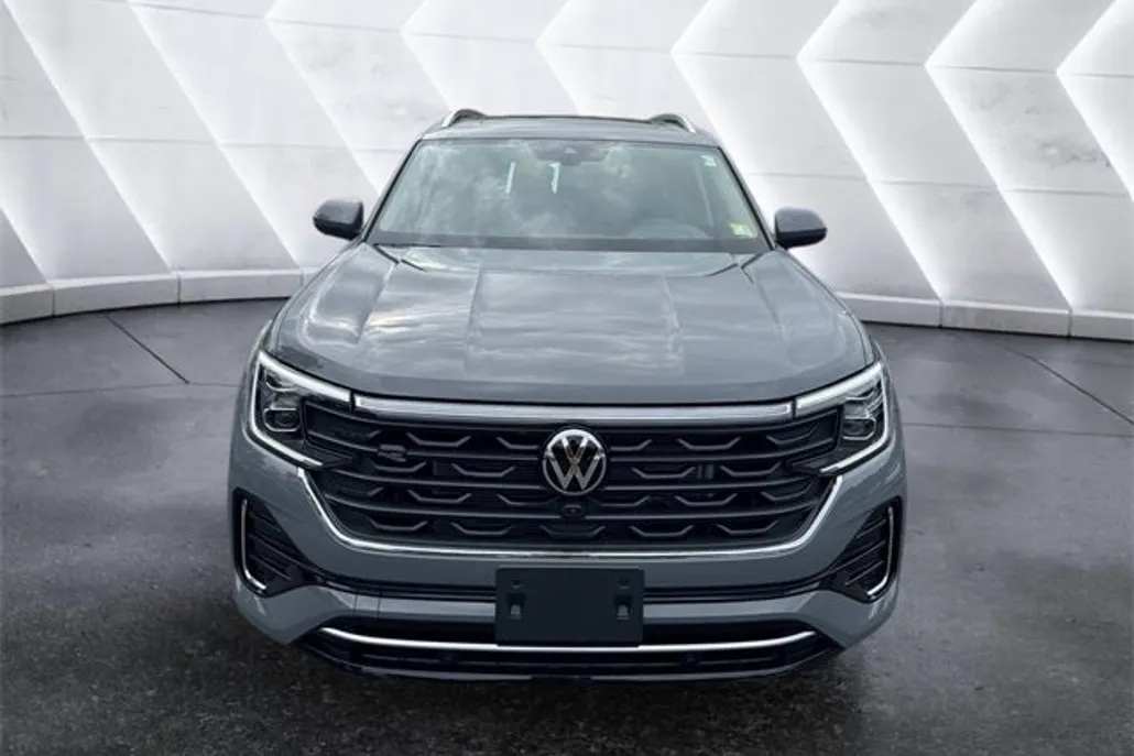 2026 Volkswagen Atlas SEL Premium R-Line photo 1