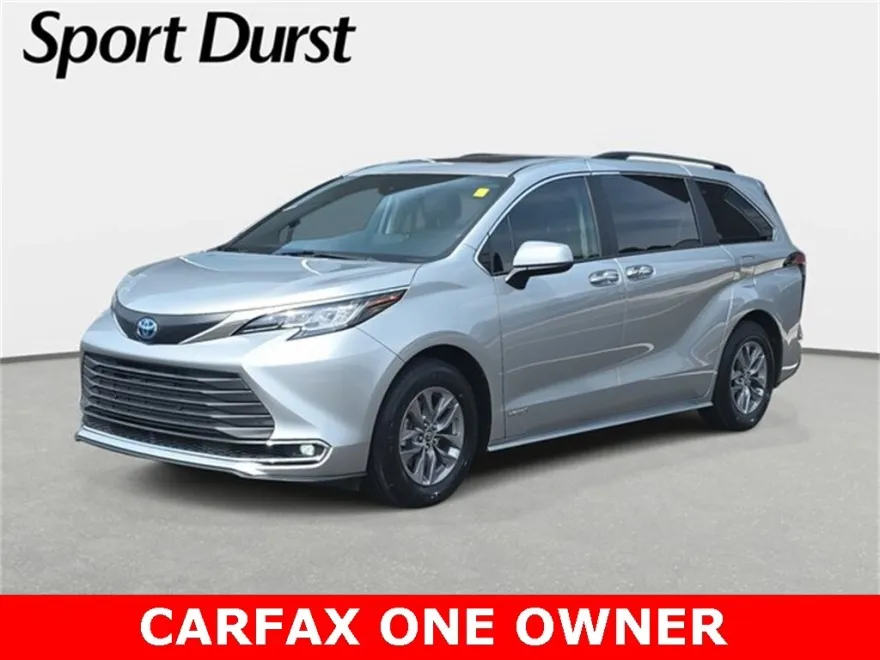2021 Toyota Sienna XLE photo 1