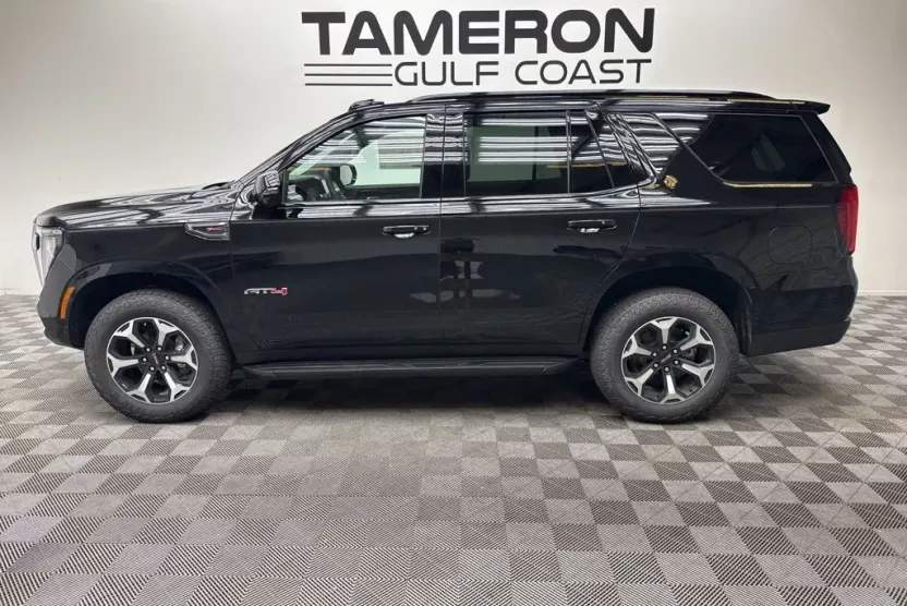 2026 Gmc Yukon AT4 photo 1