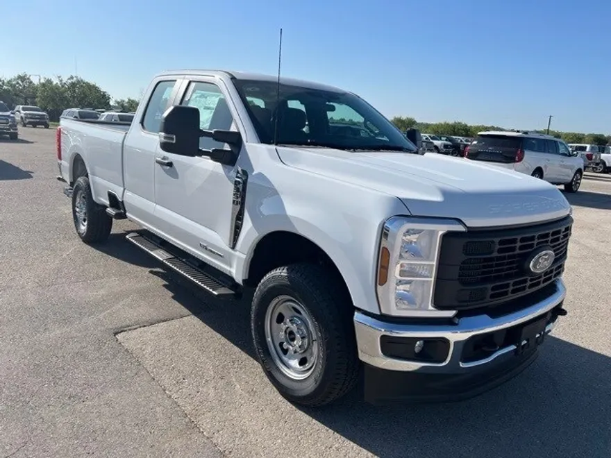 2025 Ford F-350 XL photo 1