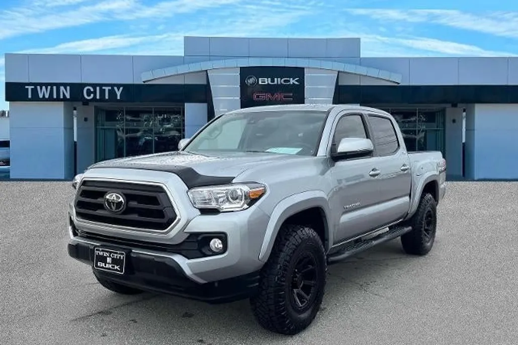 2023 Toyota Tacoma SR5 Double Cab V6 photo 1