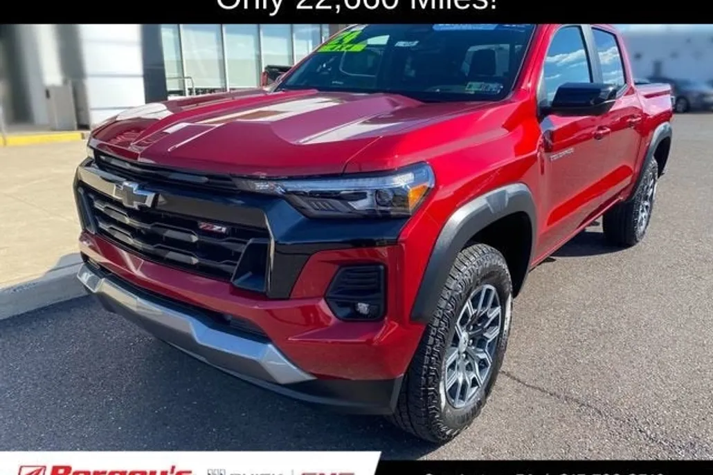 2024 Chevrolet Colorado Z71 photo 1