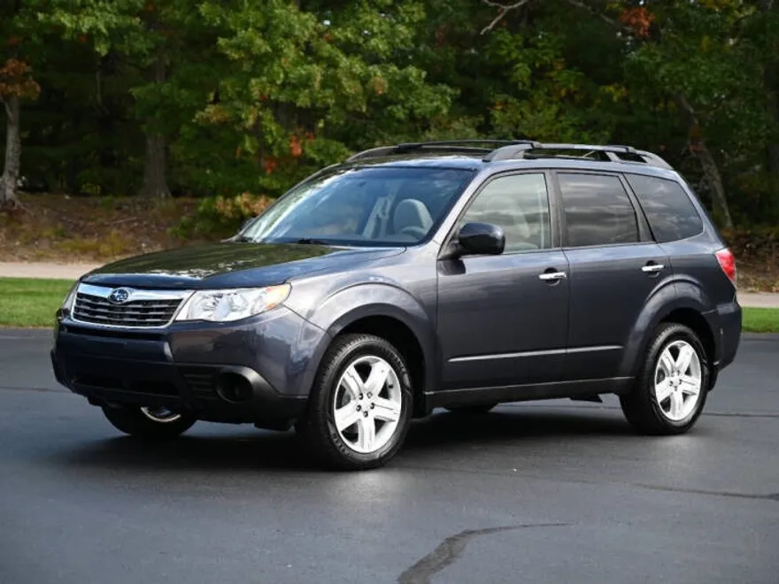 2009 Subaru Forester X Premium photo 1