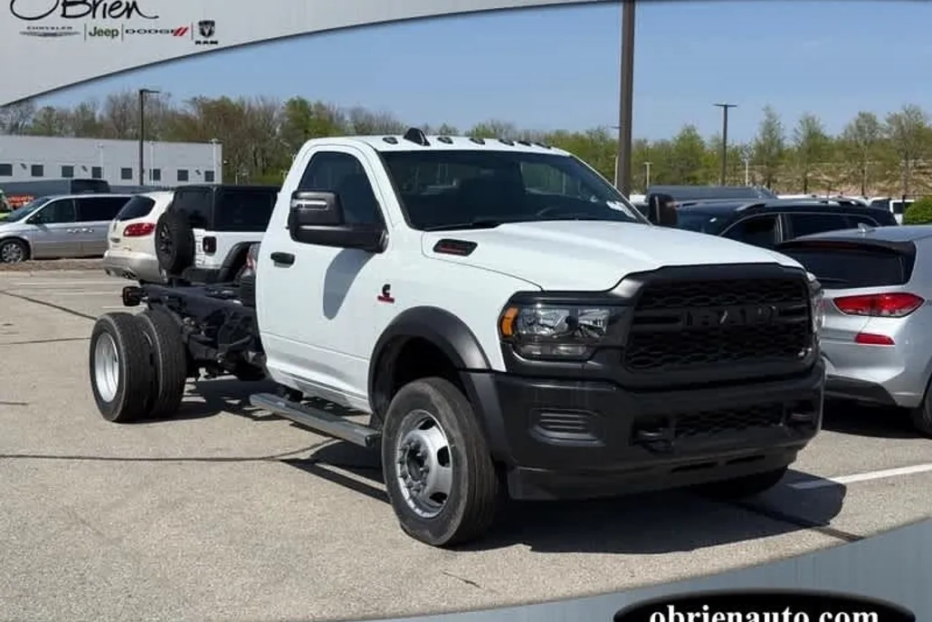 2024 Ram 4500 Tradesman photo 1