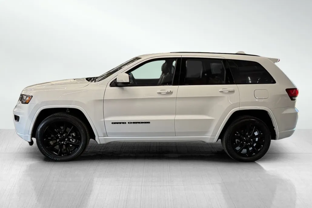 2021 Jeep Grand Cherokee Laredo X photo 1