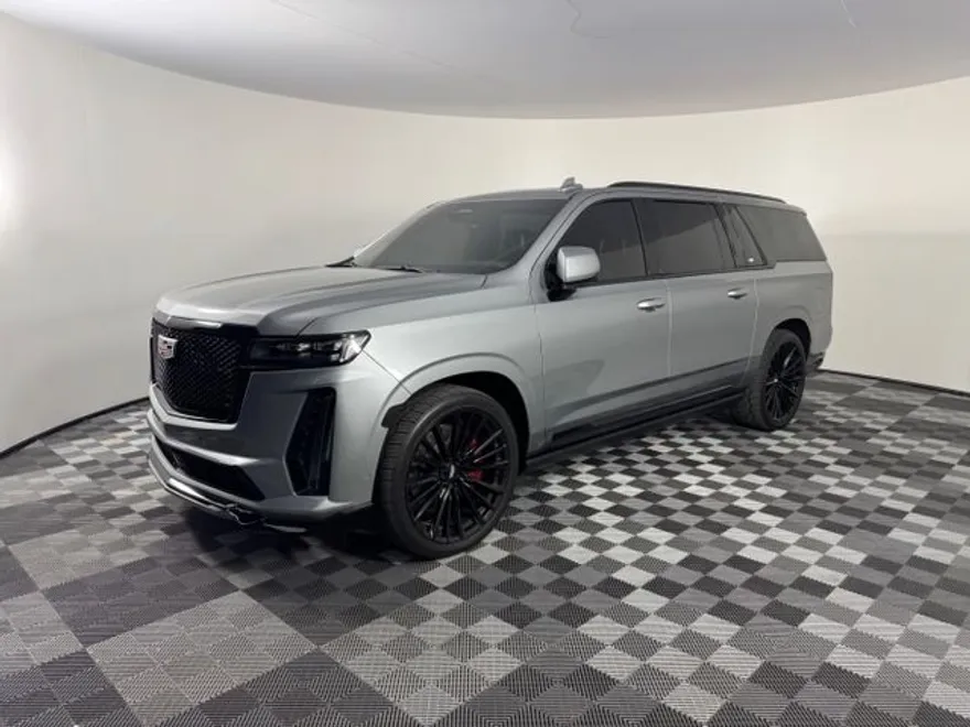 2024 Cadillac Escalade ESV V-Series photo 1