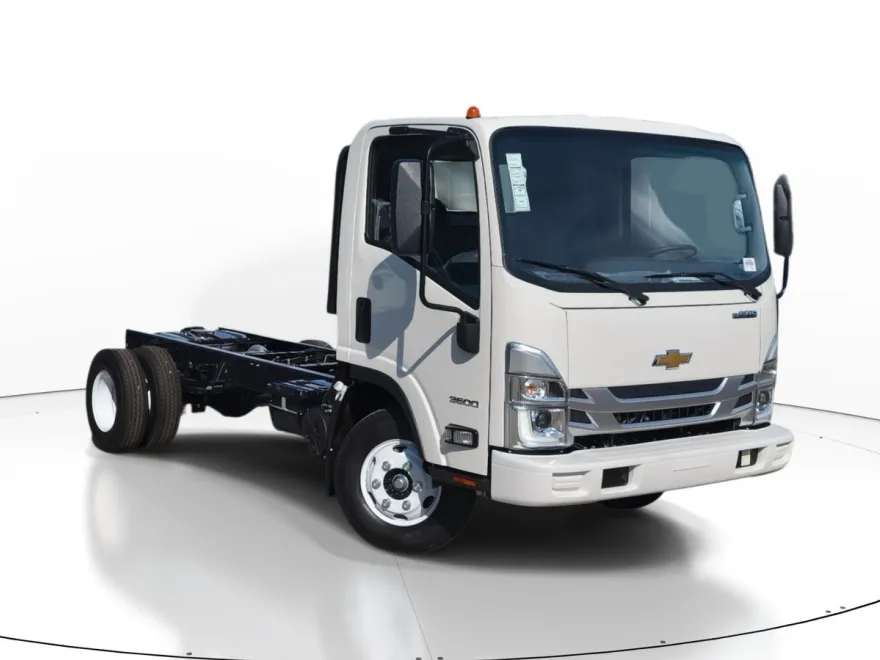2025 Chevrolet Silverado 3500HD Base photo 1