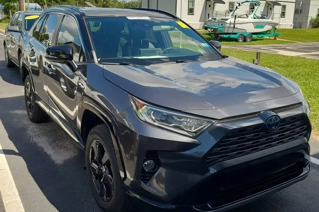 2021 Toyota RAV4 Hybrid XSE photo 1