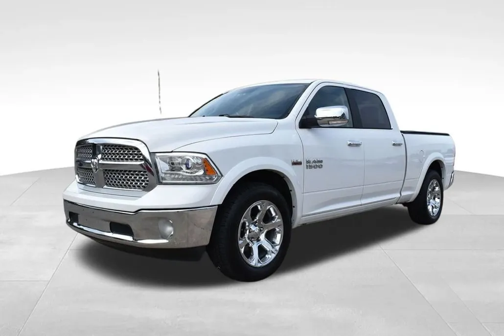 2018 Ram 1500 Laramie photo 1