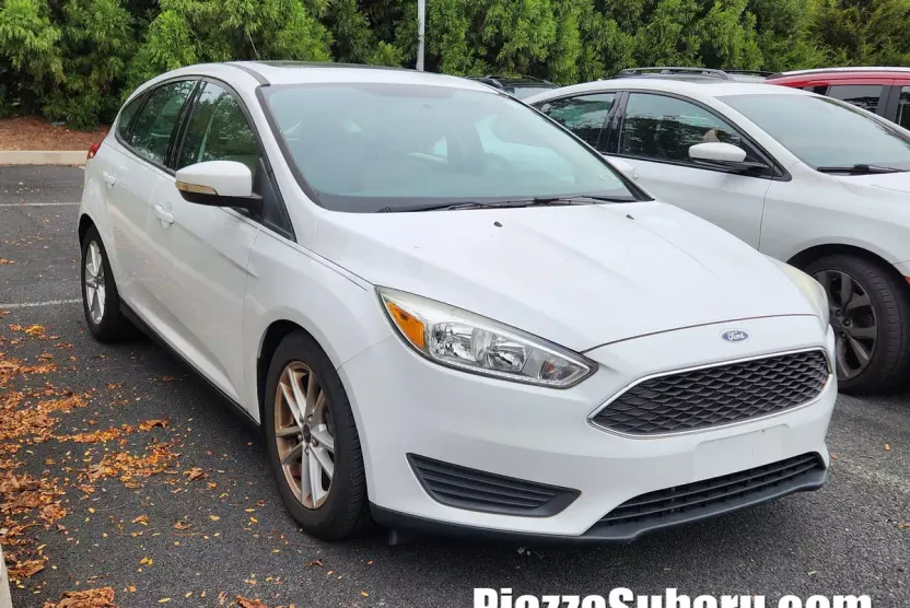 2016 Ford Focus SE photo 1
