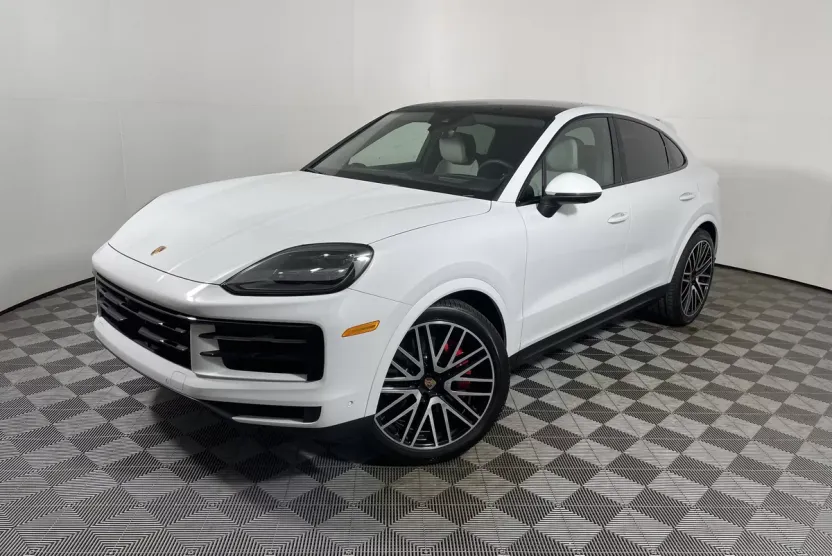 2025 Porsche Cayenne Coupe S photo 1