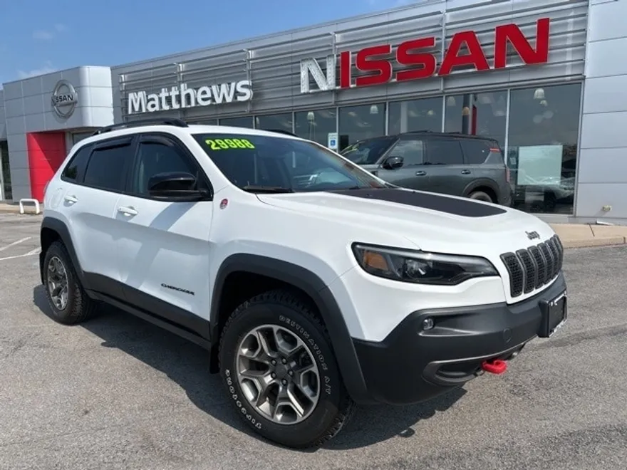 2022 Jeep Cherokee Trailhawk photo 1