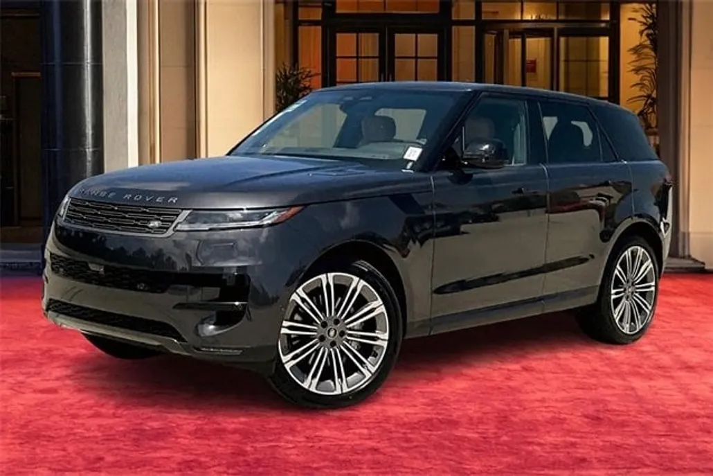 2025 Land Rover Range Rover Sport P360 SE photo 1