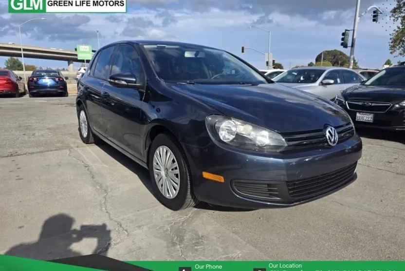 2011 Volkswagen Golf 2.5L photo 1
