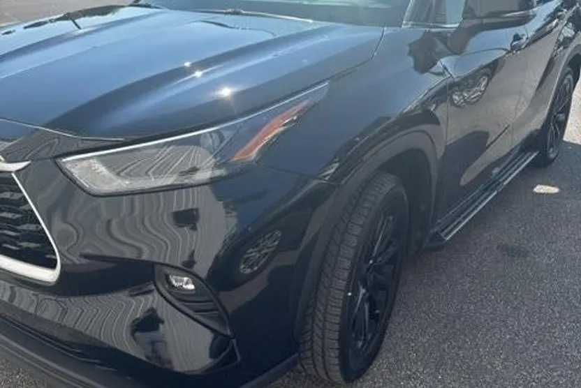 2024 Toyota Highlander XLE photo 1