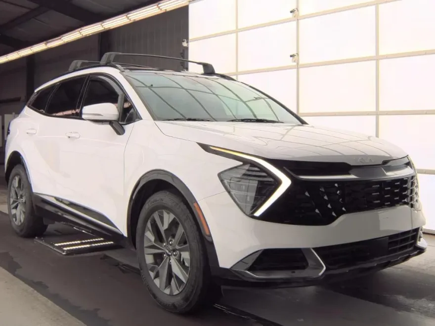 2024 Kia Sportage SX photo 1