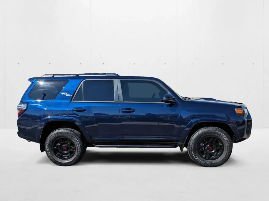 2021 Toyota 4Runner TRD 4WD photo 1