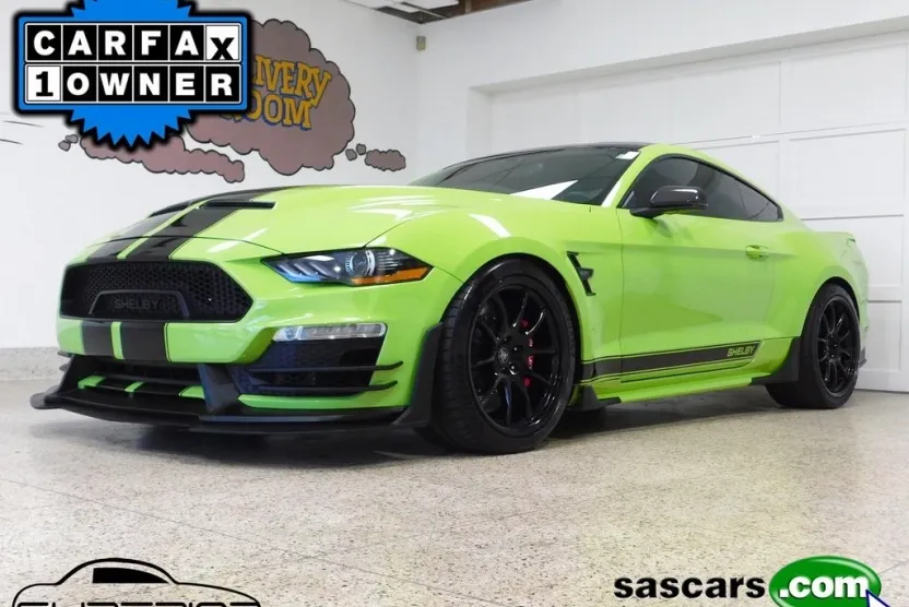 2020 Ford Mustang GT Premium photo 1