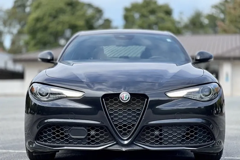 2022 Alfa Romeo Giulia SPRINT photo 1