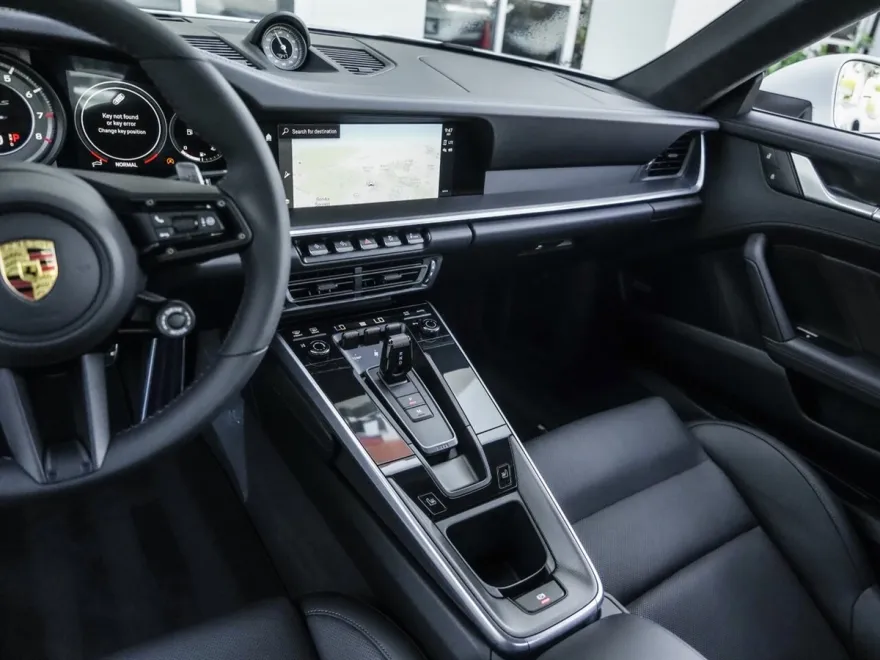 2022 Porsche 911 Turbo S photo 15