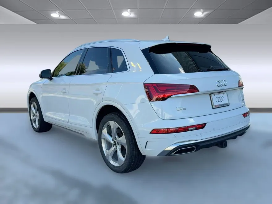 2023 Audi Q5 45 S line Prestige photo 1