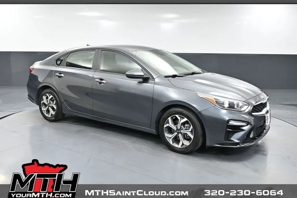 2021 Kia Forte LXS photo 1