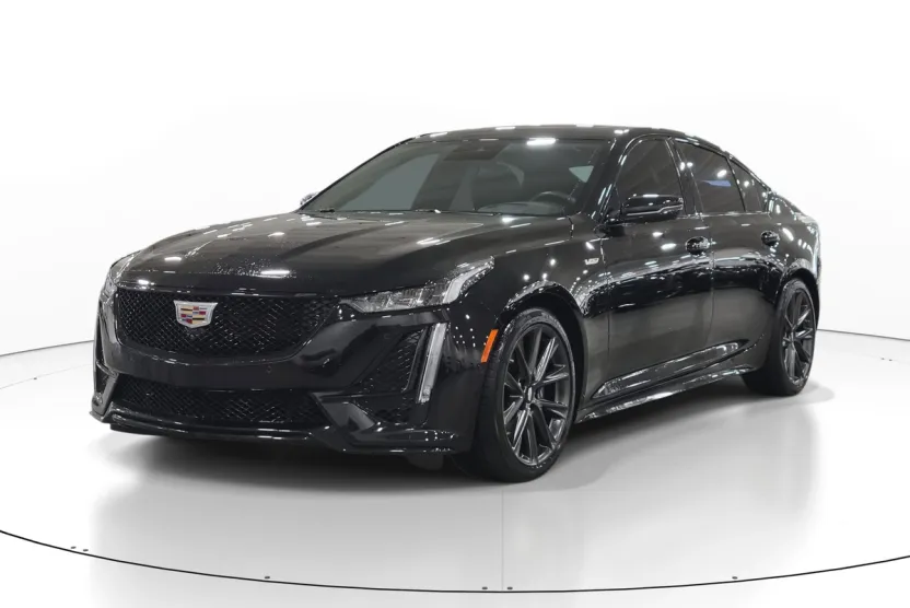 2024 Cadillac CT5 V photo 1