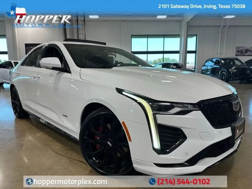 2023 Cadillac CT4 photo 1