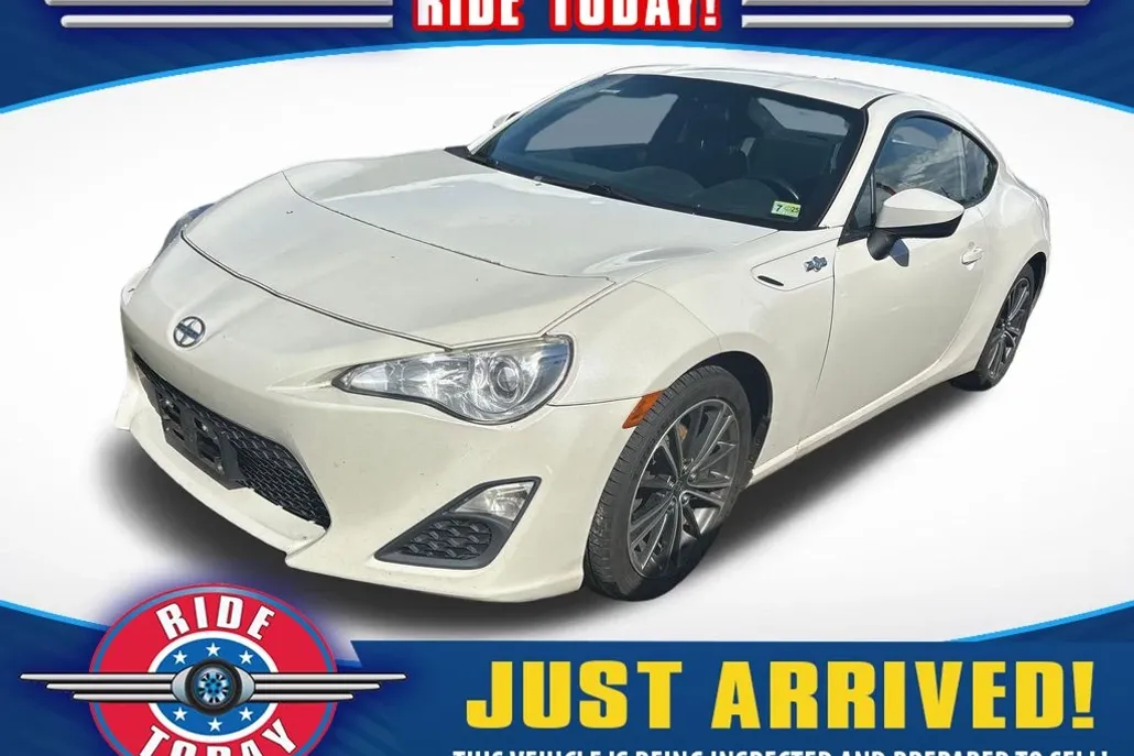 2015 Scion FR-S Base photo 1
