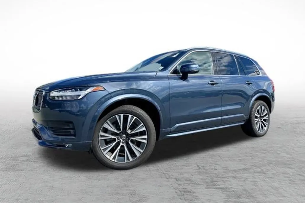 2021 Volvo XC90 T5 Momentum photo 1