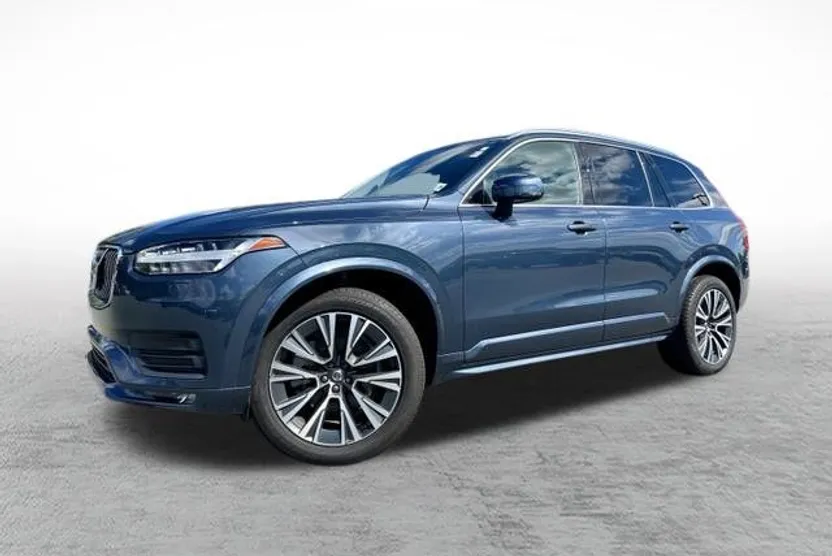 2021 Volvo XC90 T5 Momentum photo 1