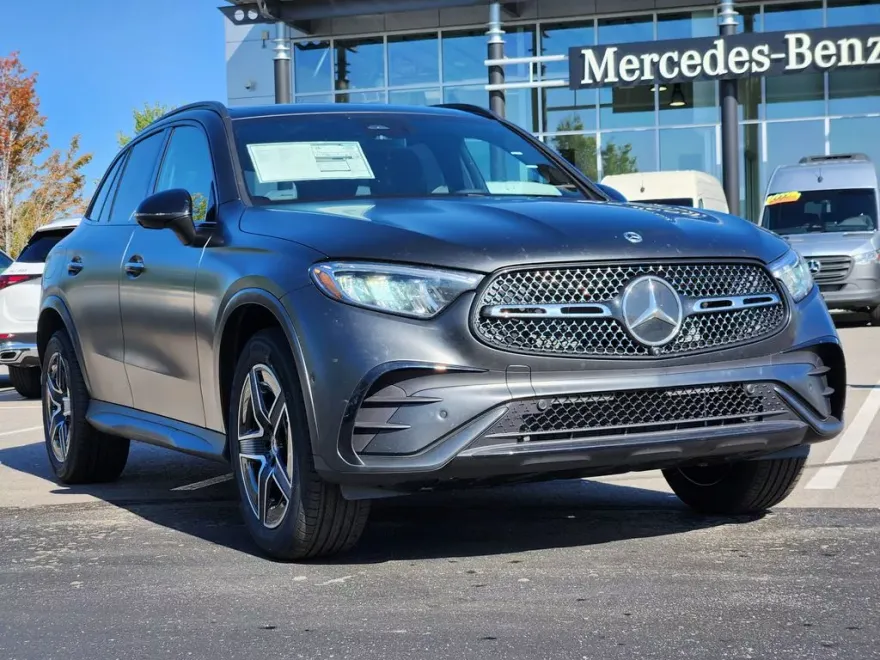 2026 Mercedes Benz GLC 300 4MATIC photo 1