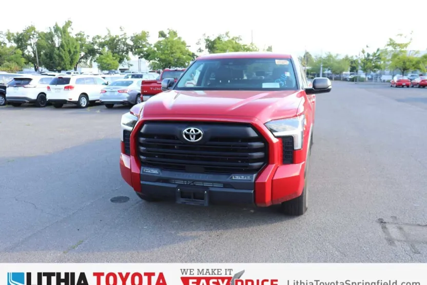 2022 Toyota Tundra SR5 photo 1