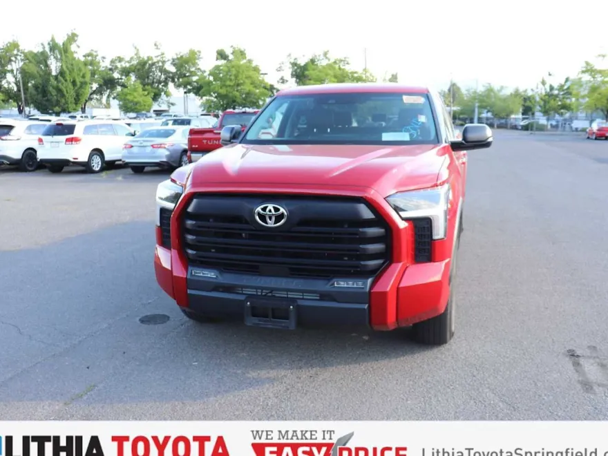 2022 Toyota Tundra SR5 photo 1
