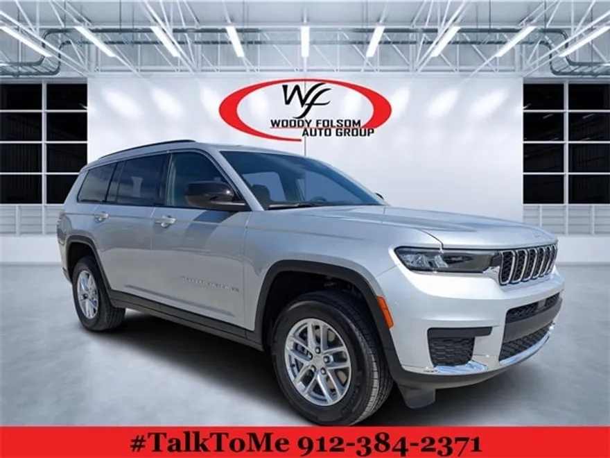 2025 Jeep Grand Cherokee Laredo photo 1
