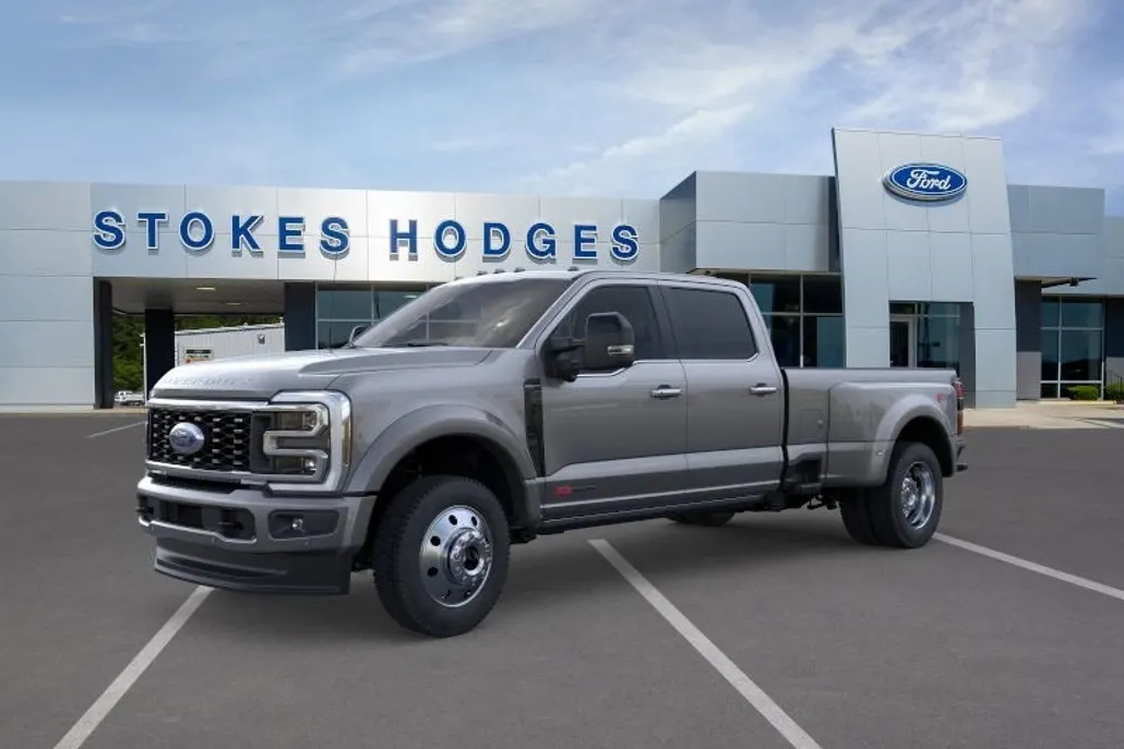 2026 Ford F-450 Platinum photo 1