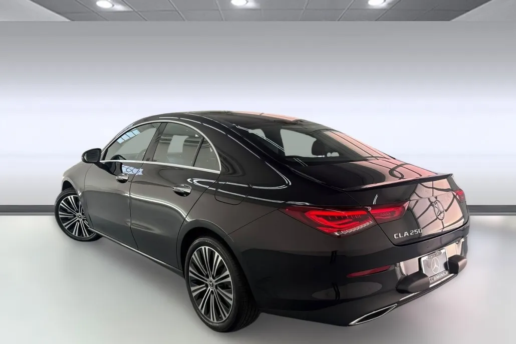 2023 Mercedes Benz CLA 250 photo 1