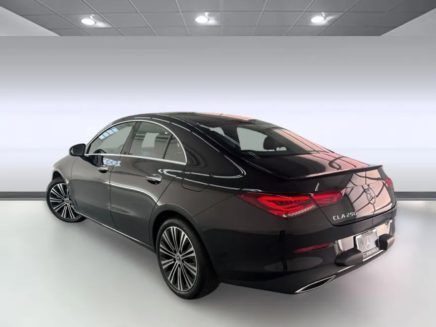 2023 Mercedes Benz CLA 250 photo 1