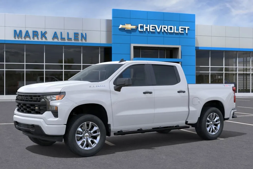 2026 Chevrolet Silverado 1500 Custom photo 1