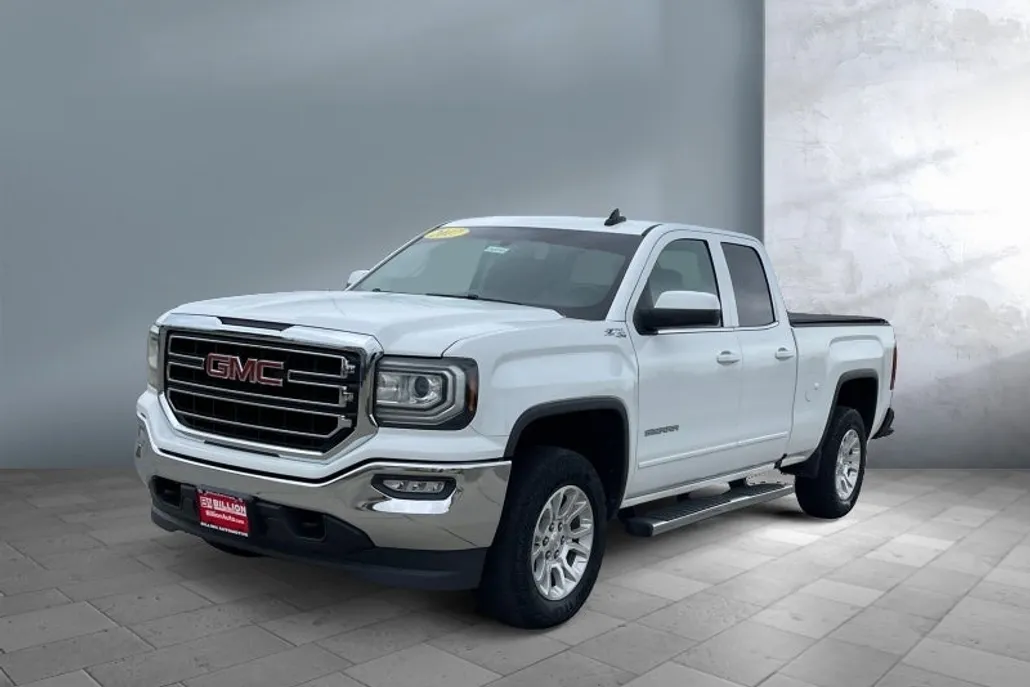 2017 Gmc Sierra 1500 SLE photo 1